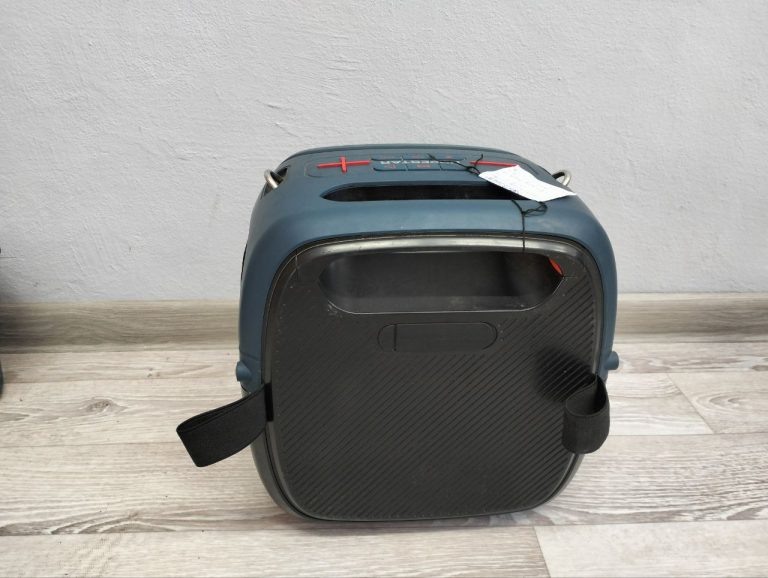    Бугурусланец украл у работодательницы музыкальную колонку Мария Чалкина