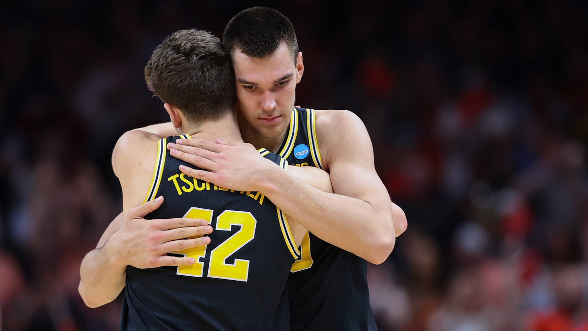    Уилл Четтер и Владислав Голдин. Getty Images