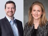 Связанные истории
Джейми Даймон критикует безликие письма от генеральных директоров — и называет два письма, которые он всегда читает

Младшие банкиры, обратите внимание: руководители Goldman Sachs и Morgan Stanley делятся простыми стратегиями, которые помогут произвести впечатление на вашего начальника
