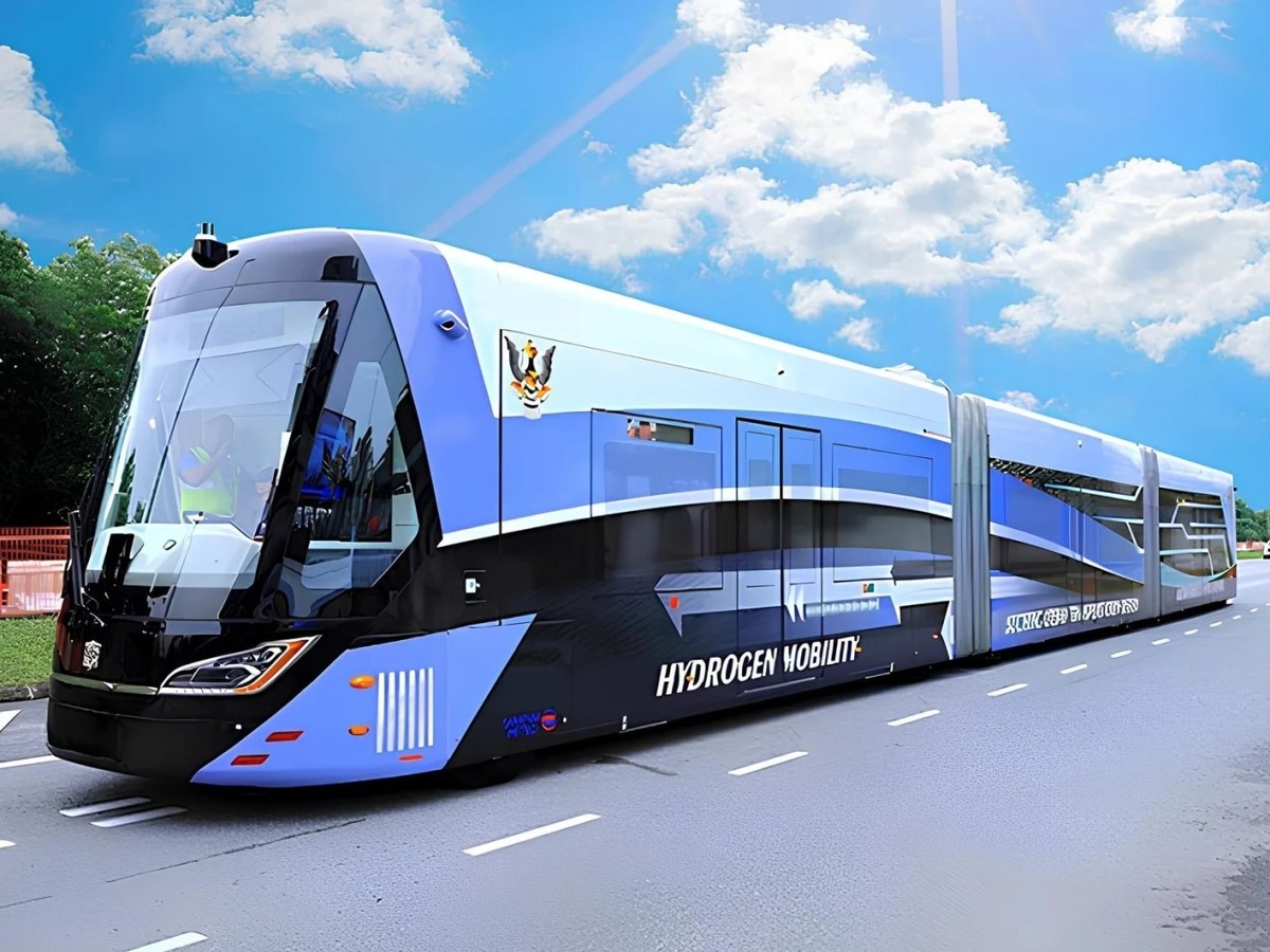    В Японии запустят трамвай без рельсов и с магнитной навигацией