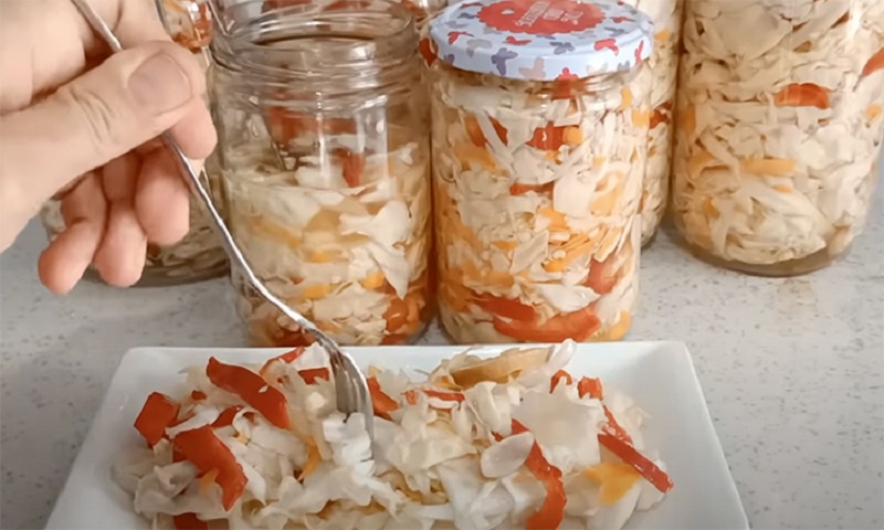Квашеная капуста по-турецки: как добиться яркого вкуса и аппетитного хруста