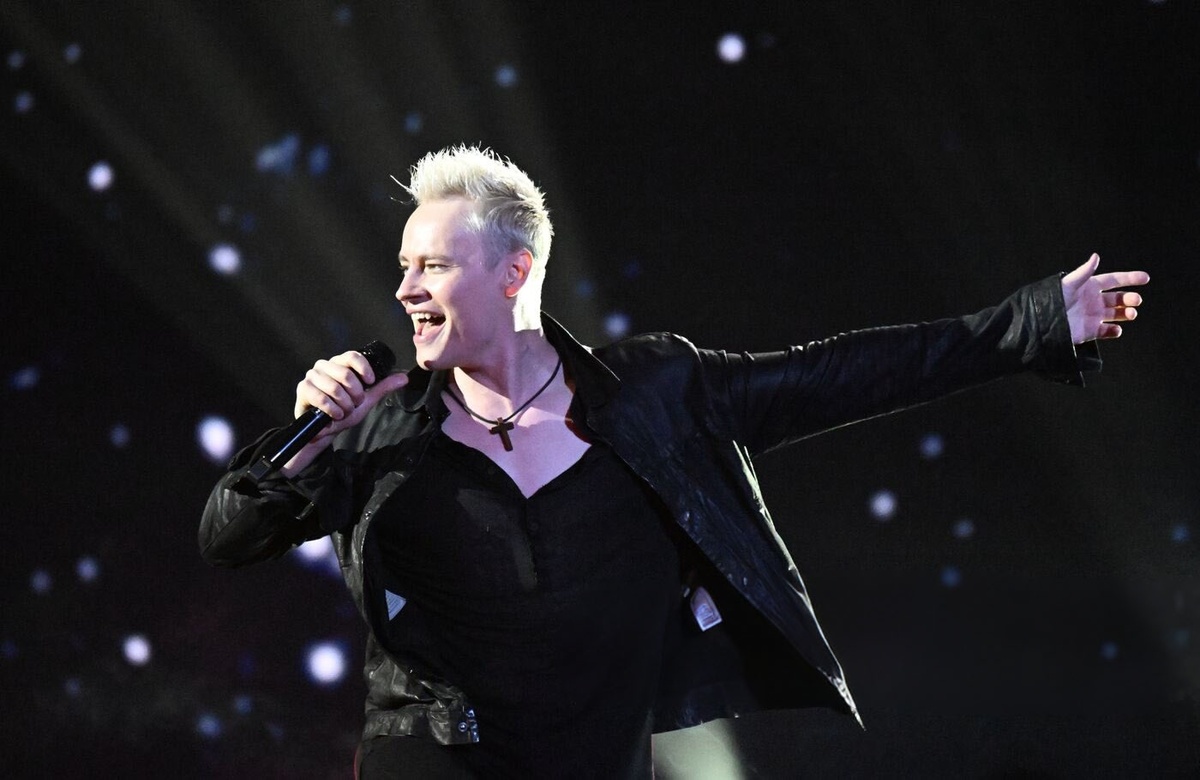 SHAMAN перед выпускниками