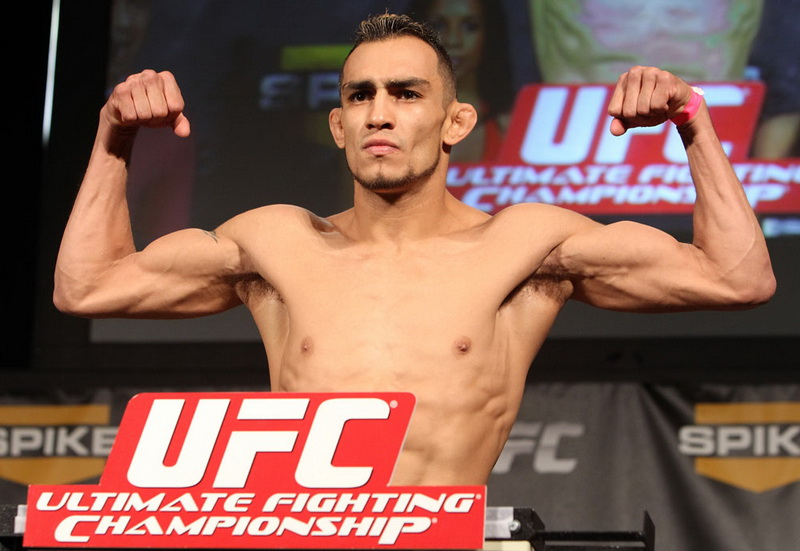 Тони Фергюсон, взвешивание участников в финале The Ultimate Fighter 14.