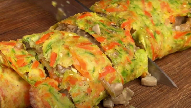 Овощной кабачковый рулет: секрет летней кухни, который покоряет с первого кусочка