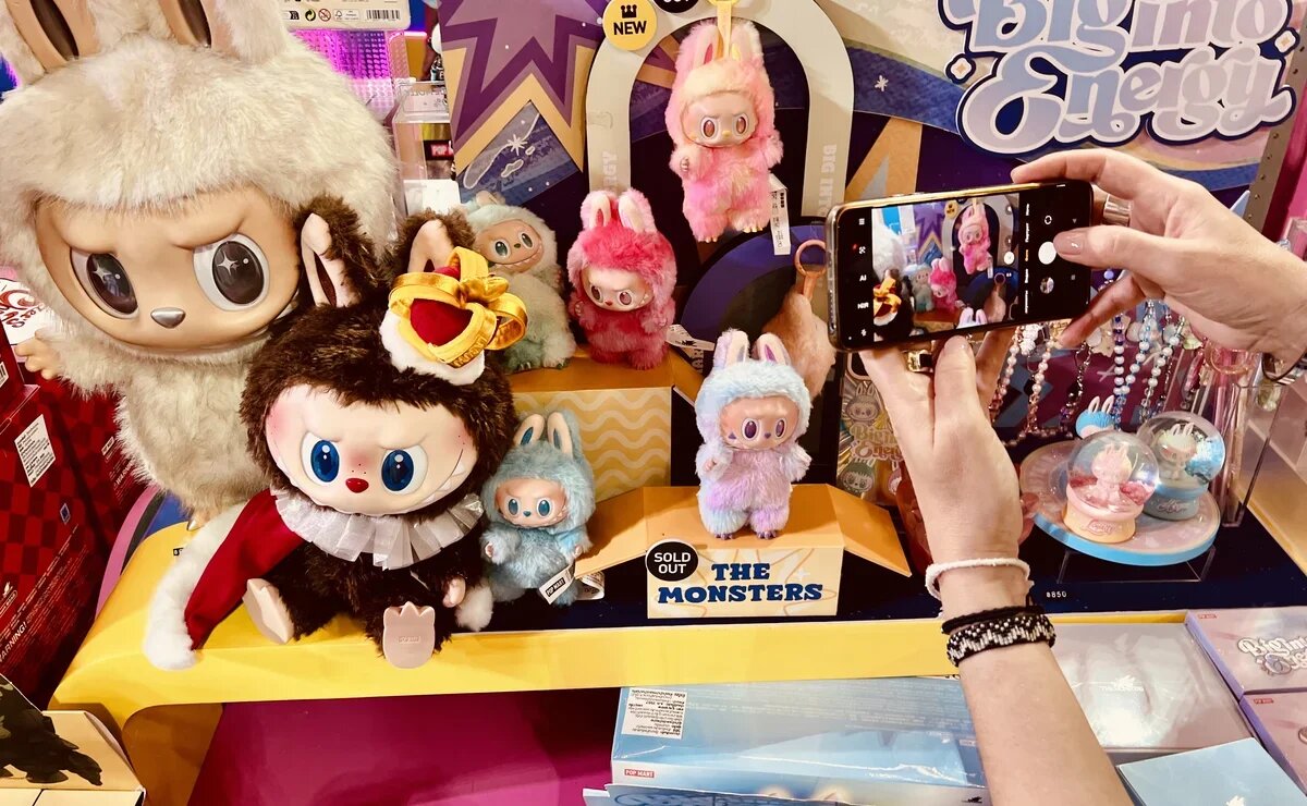    Лабубу и его друзья: какие игрушки туристам привезти из Азии?