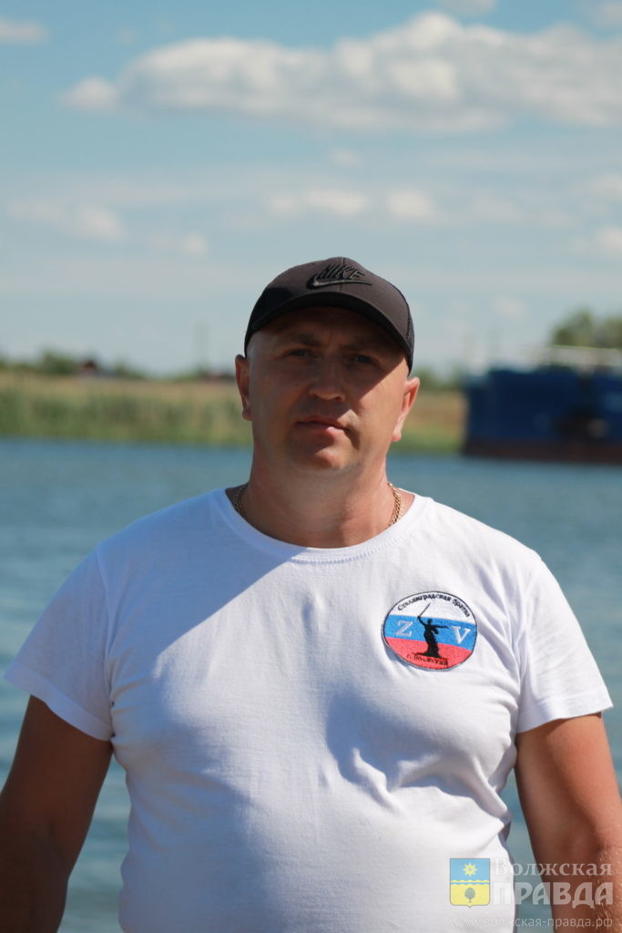     Брызги, пена, драйв: в Волжском День молодёжи прошёл «На одной волне»
