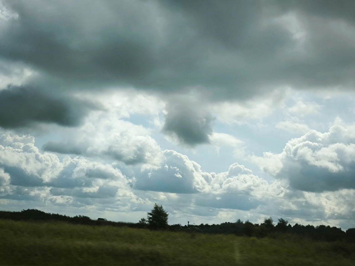 А такое видно из другого окошка машины