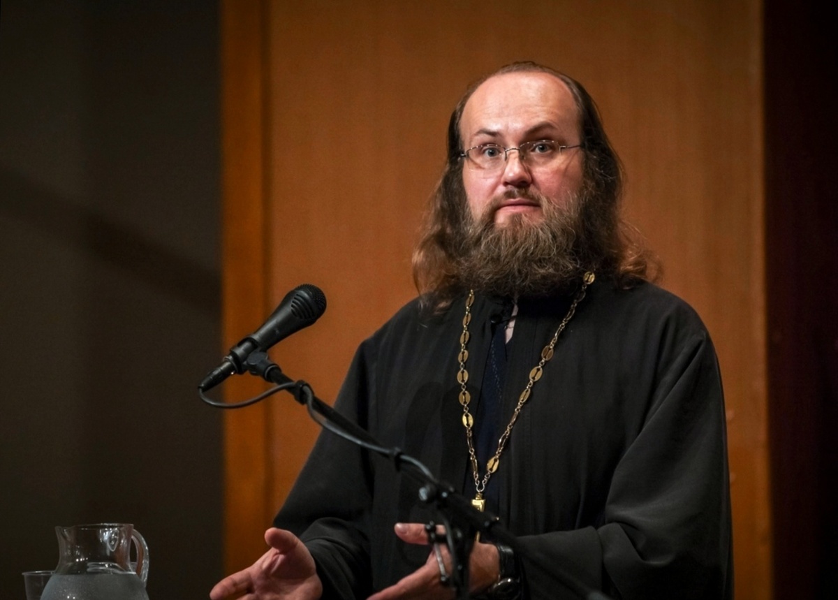 Андрей Ефанов — протоиерей, клирик Кинешемской епархии, настоятель Воскресенского храма (с. Болотново).