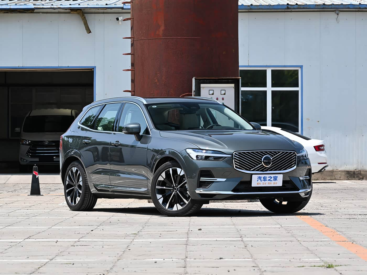 Volvo XC60 T8