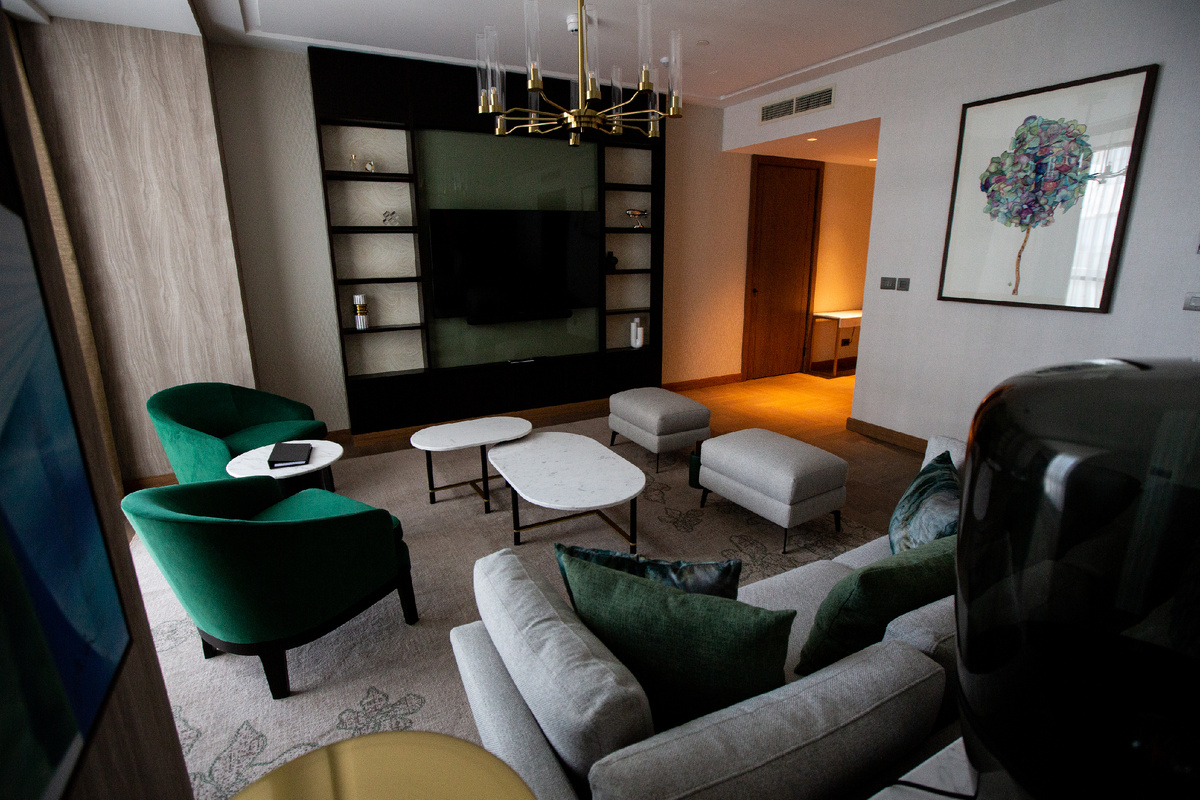 Мужчина несколько дней жил на широкую ногу в отеле. Фото: Оксана Зуйко