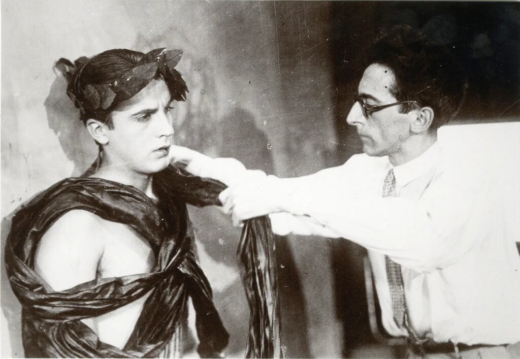 Энрике Риверо и Жан Кокто на съемках фильма «Кровь поэта».