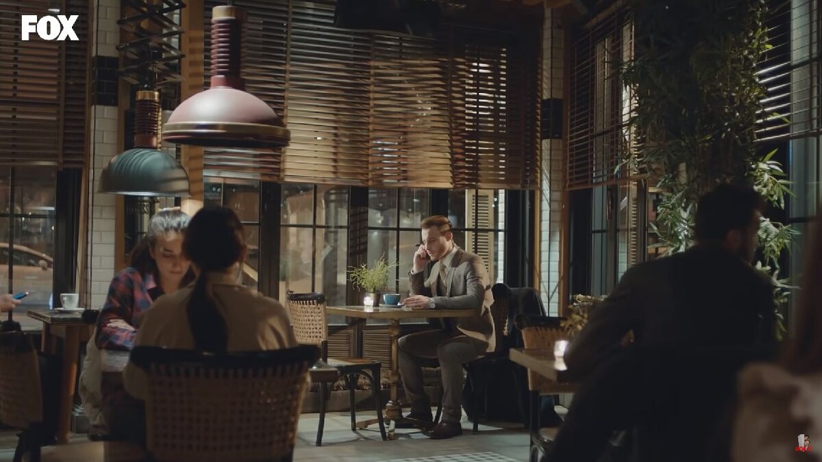 Кадр из сериала «Постучись в мою дверь», Турция, 2020 год