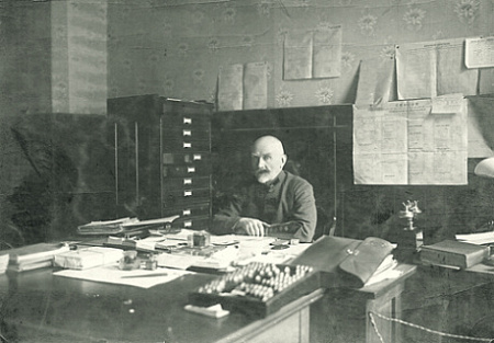 Ю.Шедеман. Специалист по химоружию РККА.