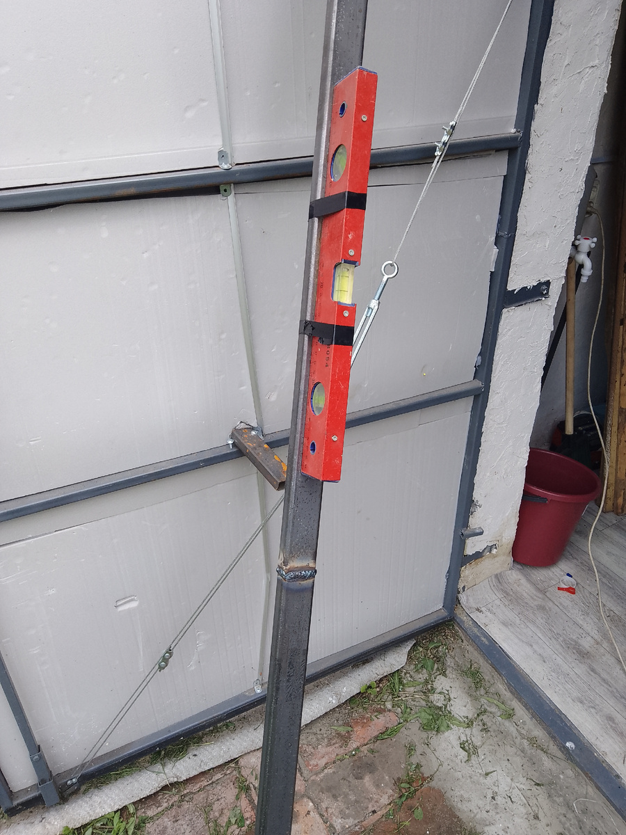 Импровизированный уровень. Фото автора.