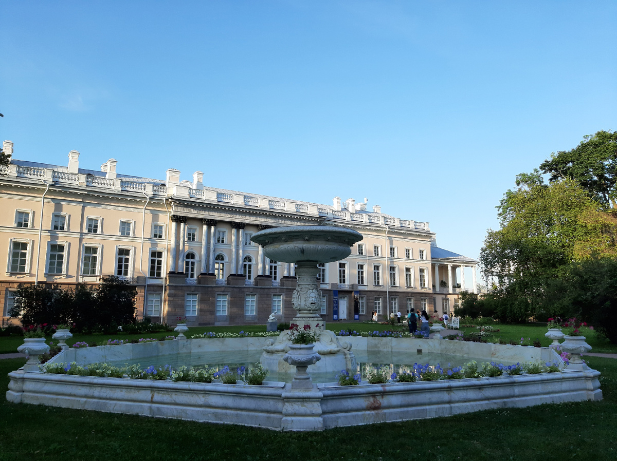 Фонтан — невидимка в Царском Селе 