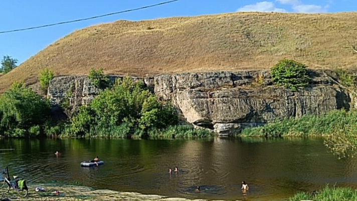 Река Быстрая и те самые скалы..