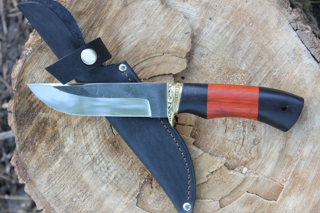 Нож Пегас, со следами ковки от молота. 