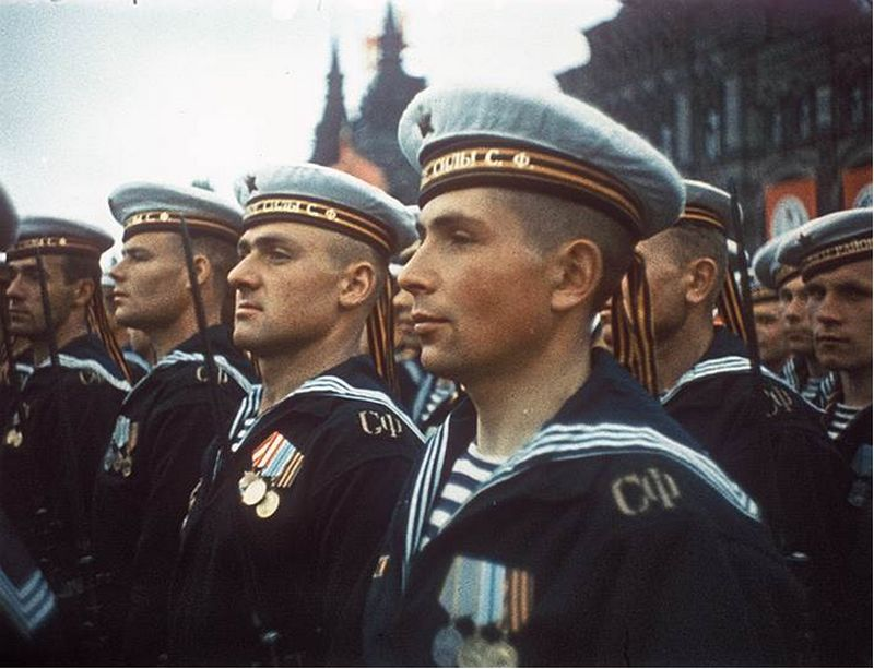 Советские моряки на Параде Победы. Фотография приведена для иллюстрации