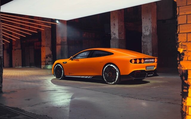 Mercedes-Benz AMG (Фото:  Mercedes-Benz)