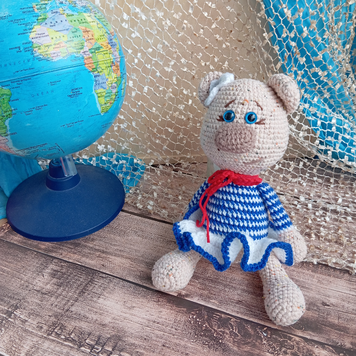 Надо было цветочком к народу повернуть... Эх... 