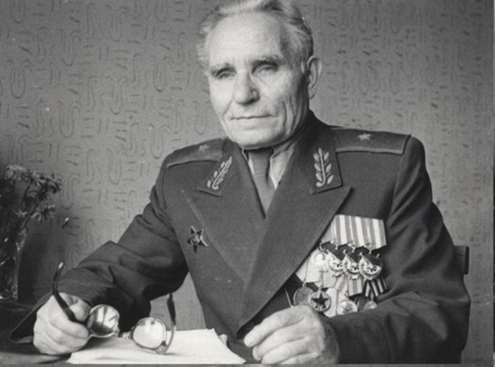 Генерал-майор Тонконогов