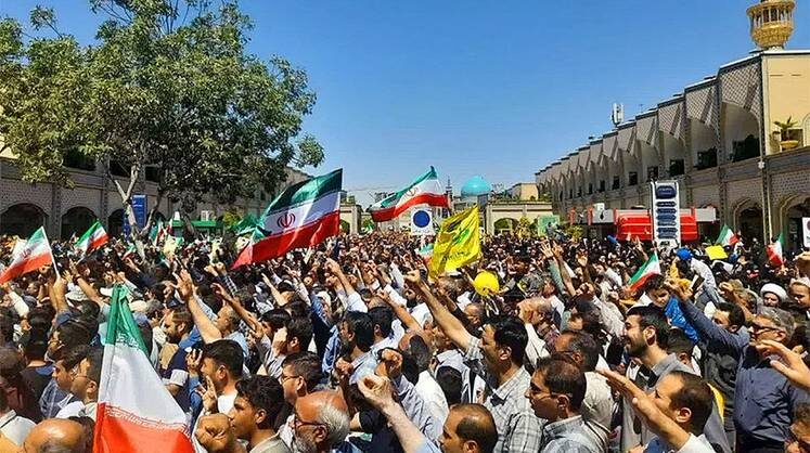    СТРИНГЕР/ТАСС Иран празднует победу в войне с Израилем