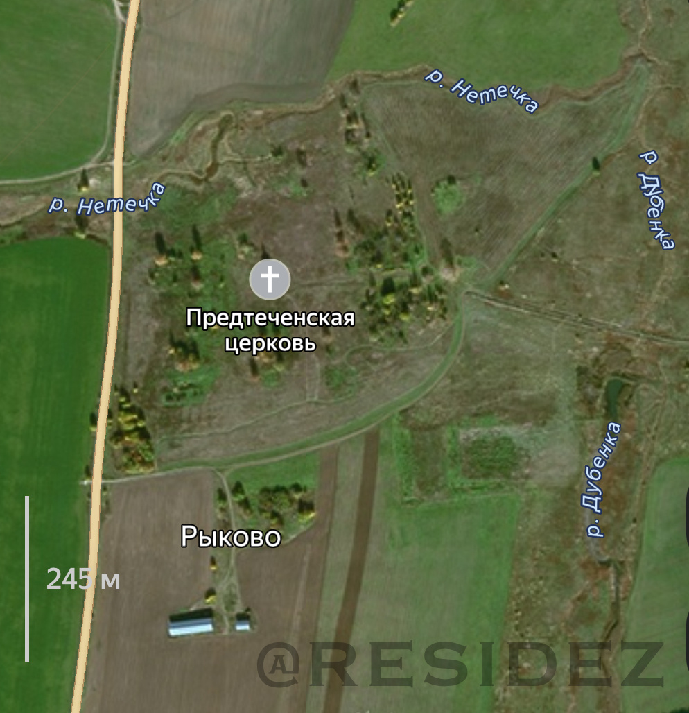 Рыково в наши дни представляет урочище с остатками храма. Спутниковый снимок Яндекс 2022 г.