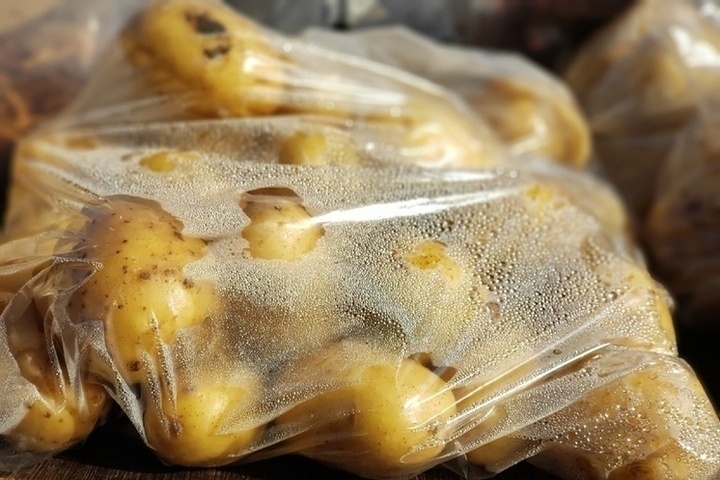 С 1 июля новосибирцев начнут штрафовать за продажу картошки с дачи