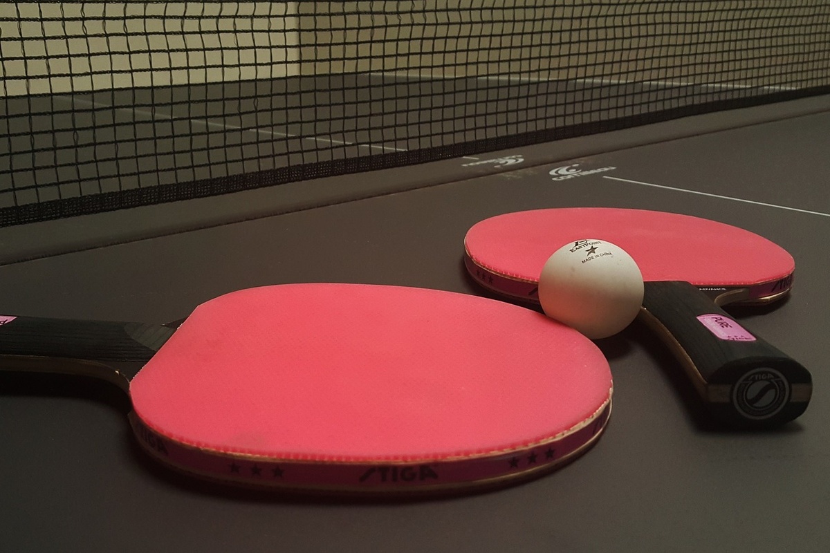    Настольный теннис