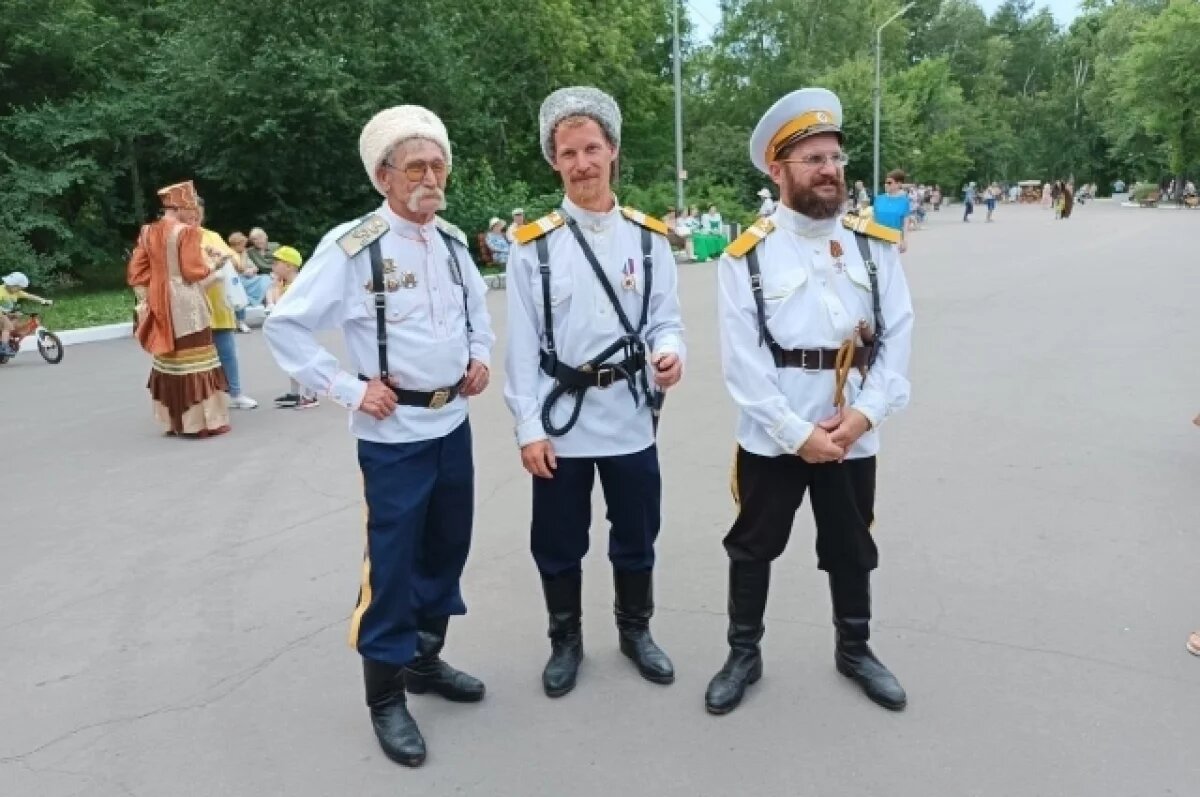    В Комсомольске-на-Амуре зовут на казачью уху, ярмарку и песни с саблями