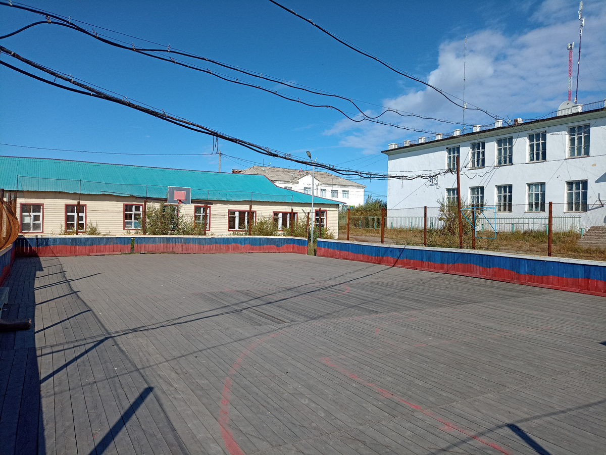 Удивляет отличное состояние площадки (ЧНСШ)