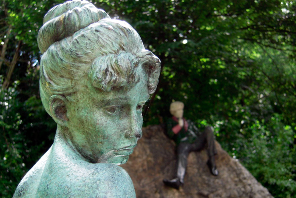 Большинство людей — чужие