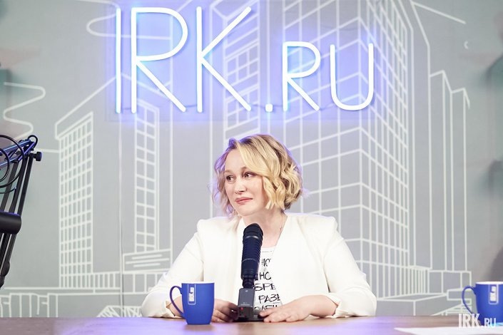    Анна Суркова