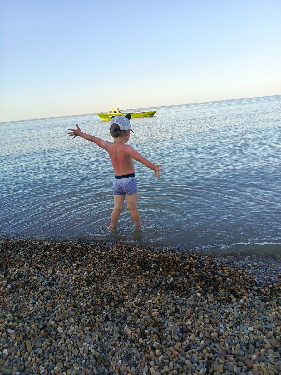 Мирон обнимает море ⛵