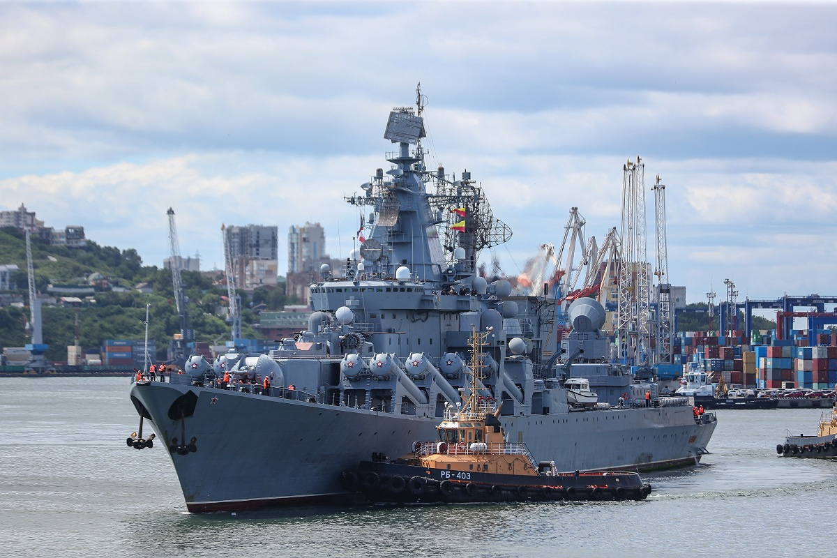   Ракетный крейсер «Варяг»