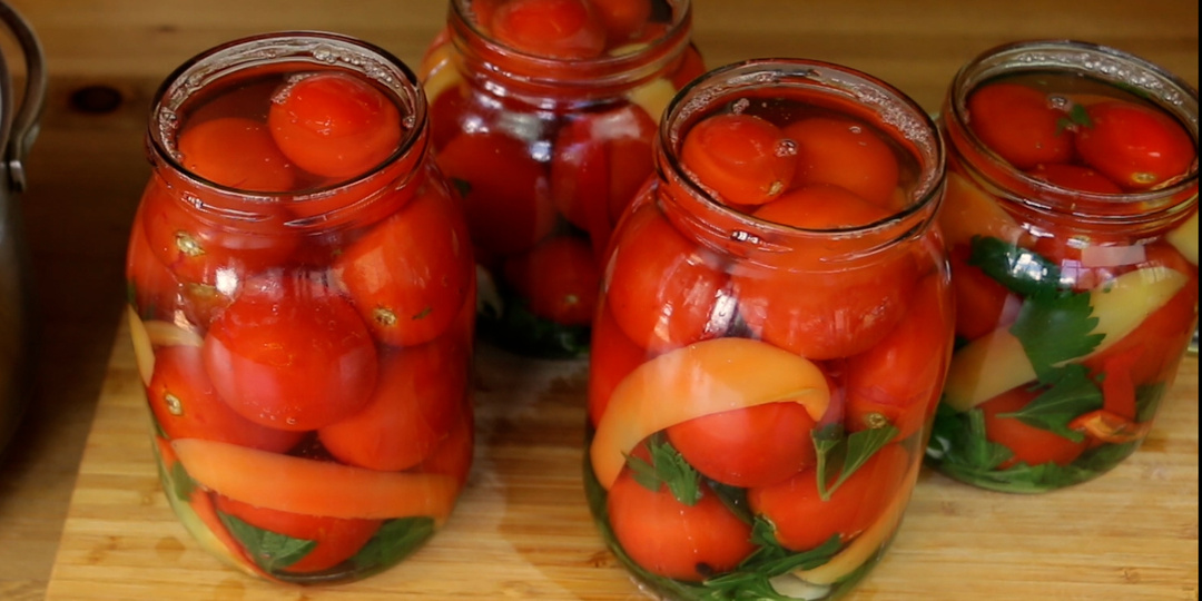 Помидоры с сельдереем на зиму