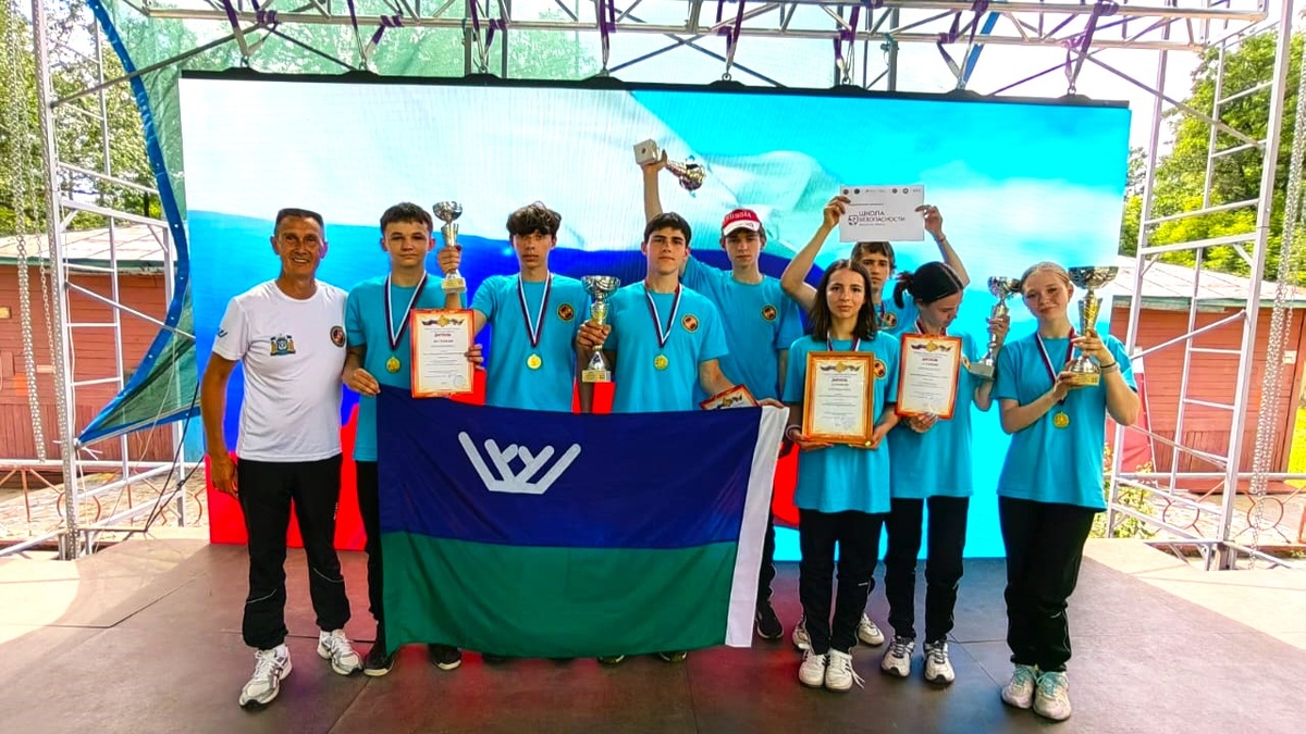    Югра выиграла межрегиональные соревнования «Школа безопасности» в УрФО