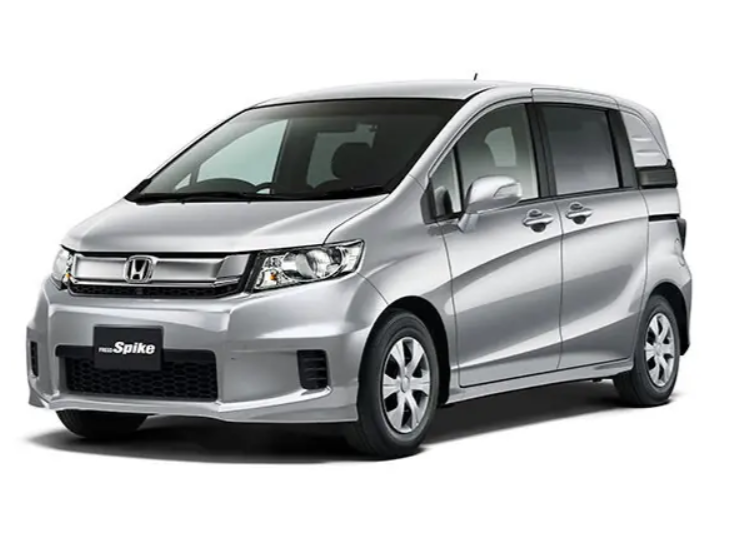 Honda Freed Spike 2-й рестайлинг 2014