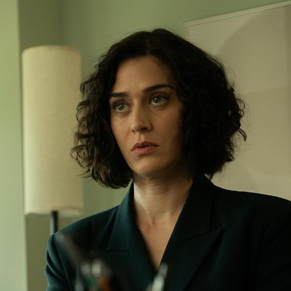     Сегодня родились Лиззи Каплан и Алиса Вокс