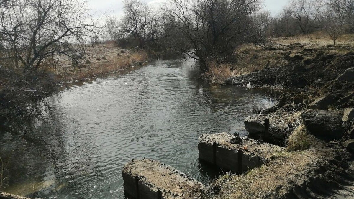     Источник: Проверка прокуратуры обнаружила бесхозяйный канал водоотведения протяженностью более 10 км