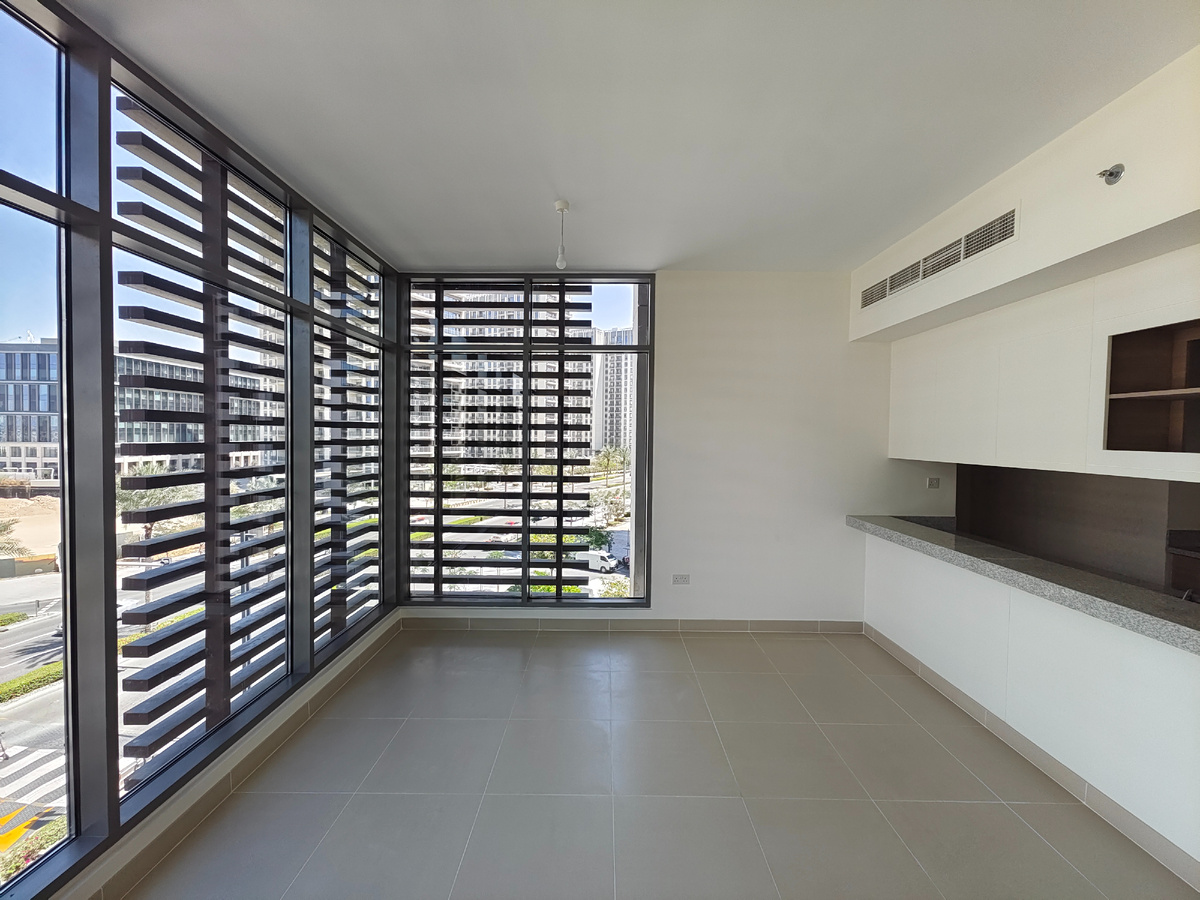 Стандартное жилье для долгосрочной аренды в Дубае выглядит так; фото до работы Furni 