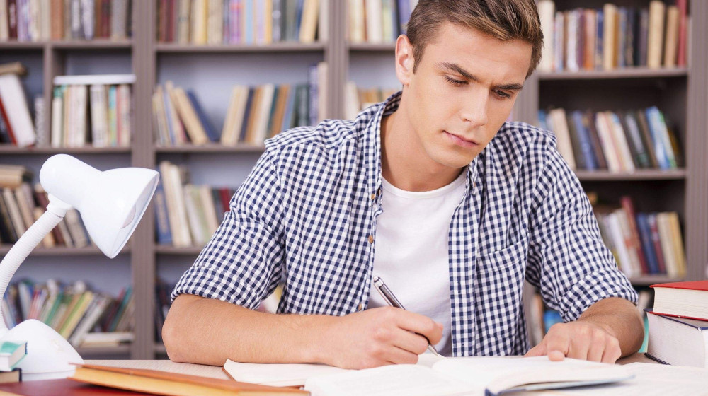    Краткие видео и внимание: как Shorts портят учёбу