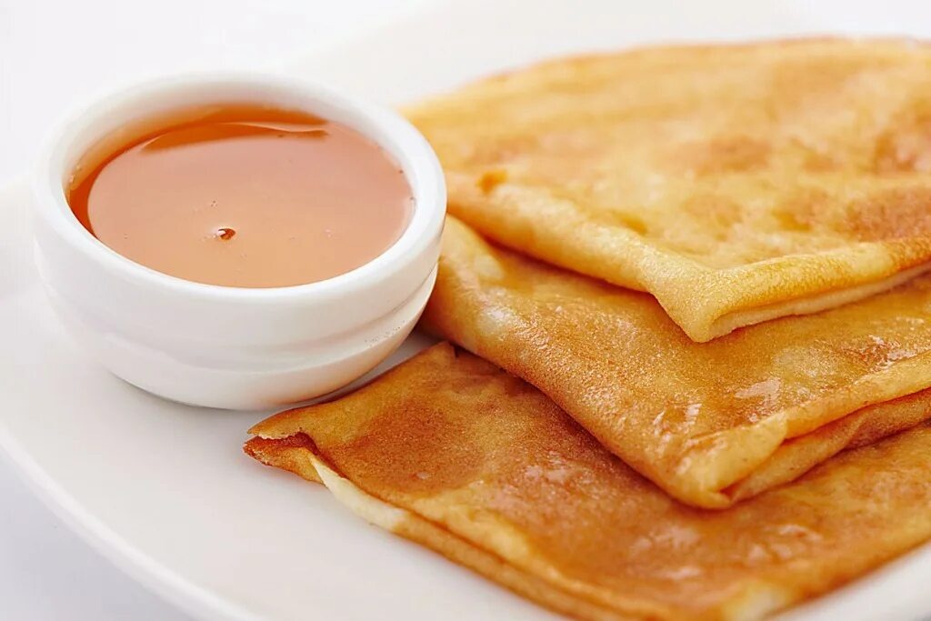 Блинчики с мёдом.