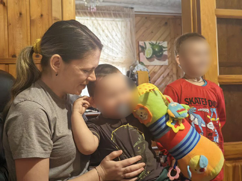     Яна с детьми / Анна Долгарева, RT