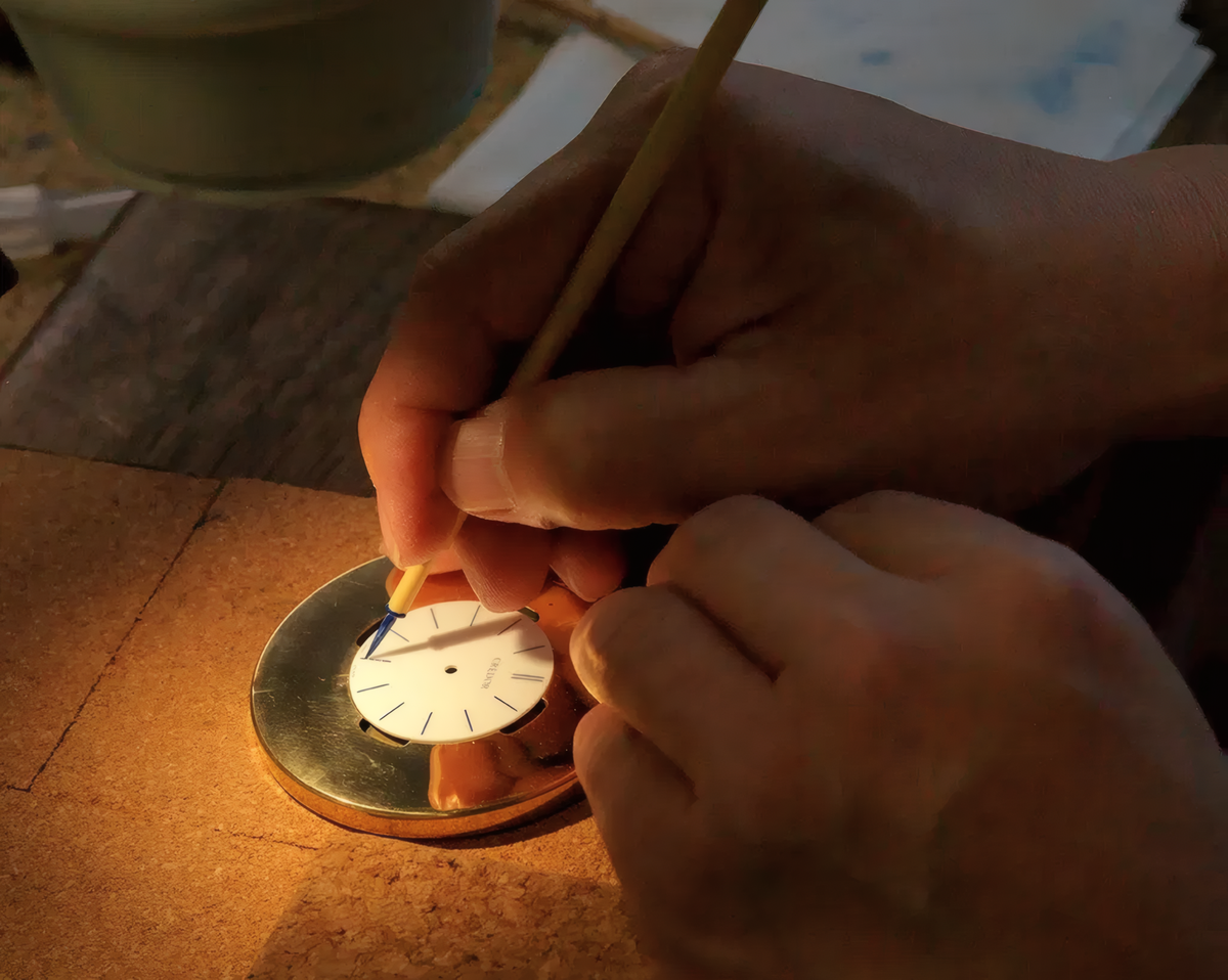 Ручная роспись фарфорового циферблата для часов Credor Eichi II – воплощение высочайшего мастерства Micro Artist Studio. (фото: https://deployant.com)