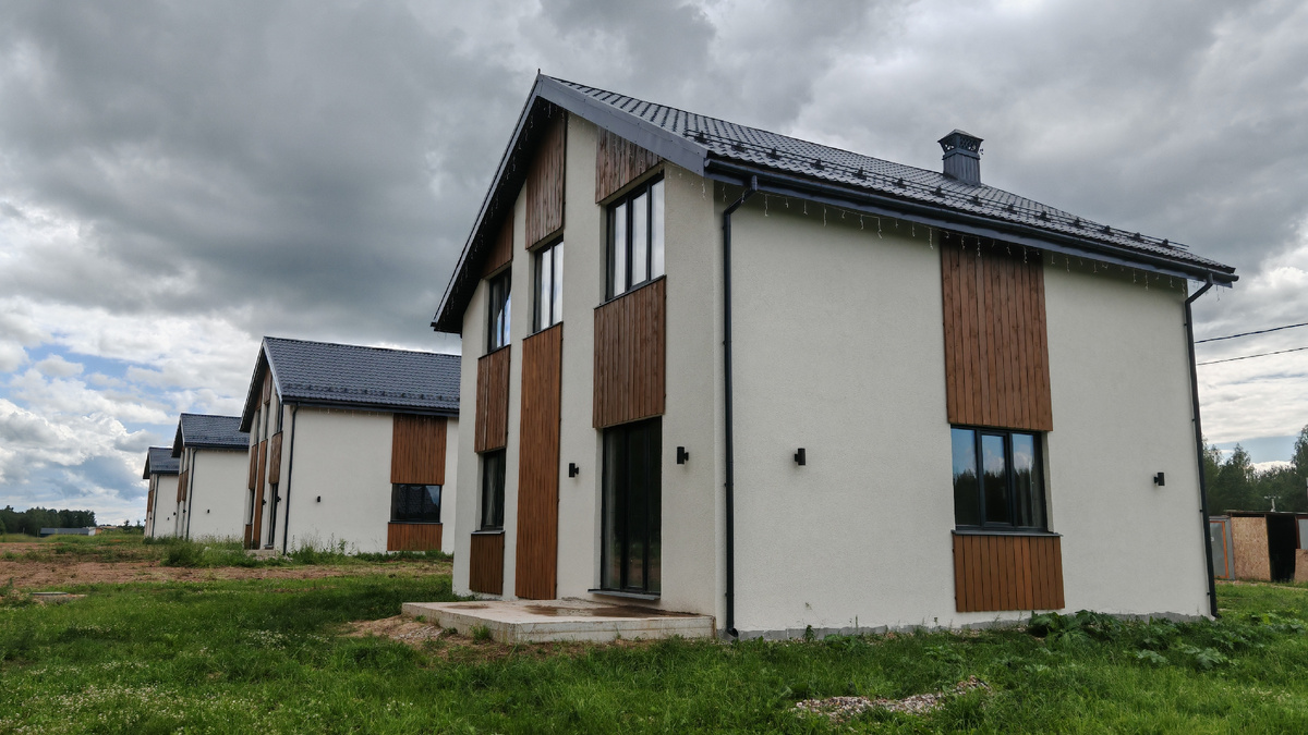 Наш готовый дом с коммуникациями, в который можно заселиться сразу