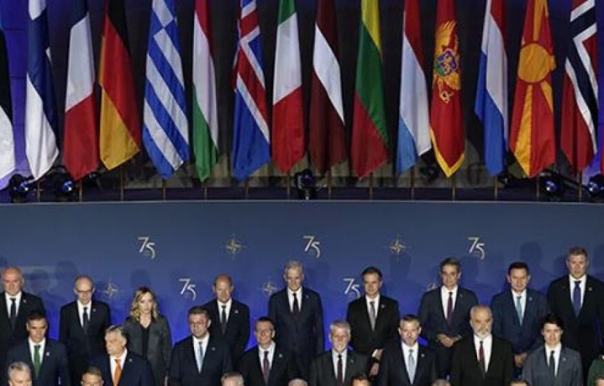    Сложности с возвращением, жесткие переговоры и пенсии свыше 100 тысяч: главное к утру