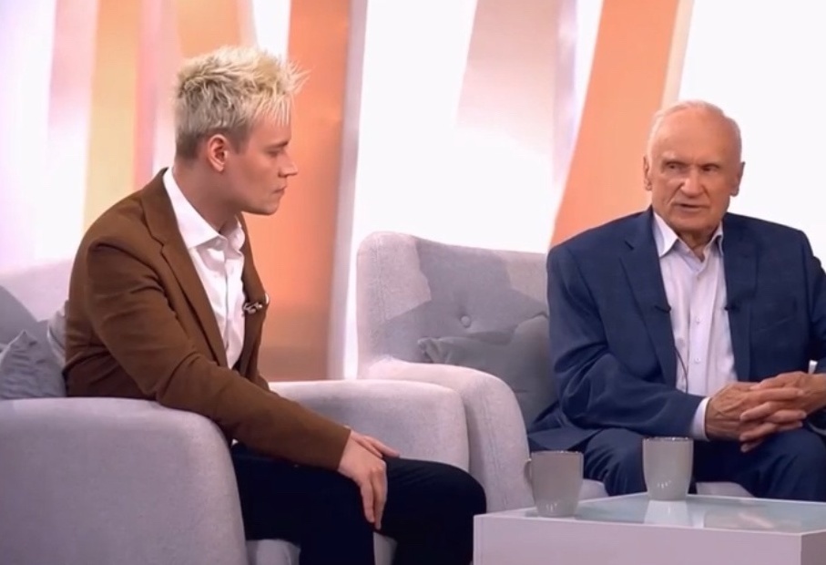 Ярослав задаёт вопрос Алексею Ильичу. Фото скрин шот. 