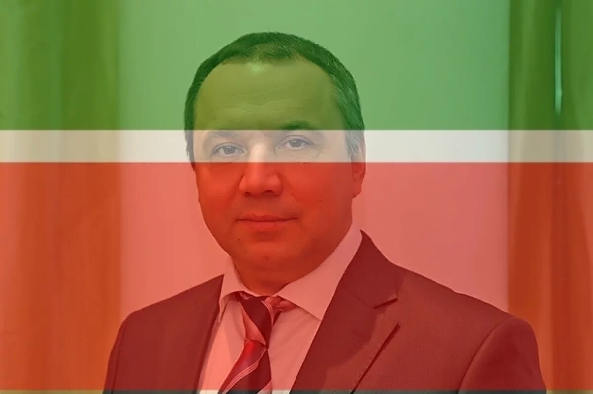    Попался на взятке.