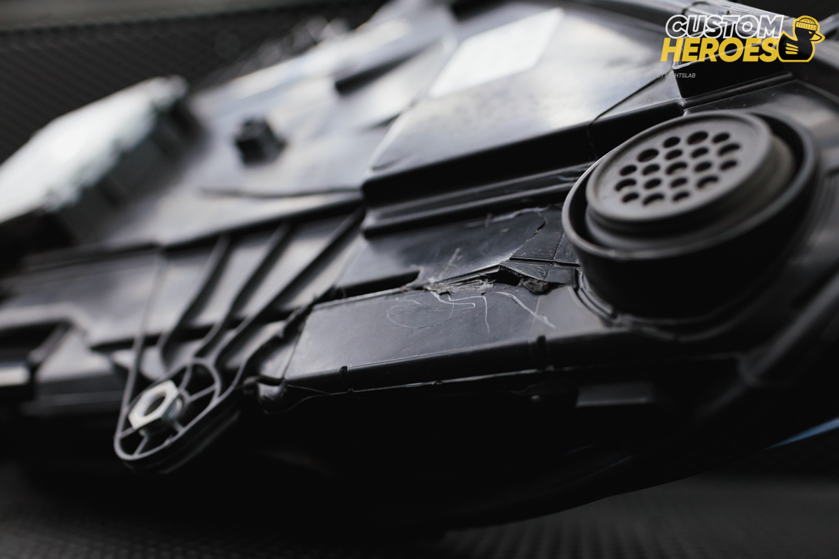 Источник фото: https://custom-heroes.ru/raboty/vid-uslugi/avtosvet/nashi-raboty/remont-far-porsche-macan-pervogo-pokoleniya-vosstanovlenie-po-vsem-pravilam/